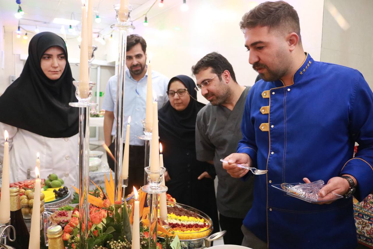 برگزاری جشنواره بزرگ آشپزی برای کادر درمان بیمارستان فاطمه‌الزهرا(س)
